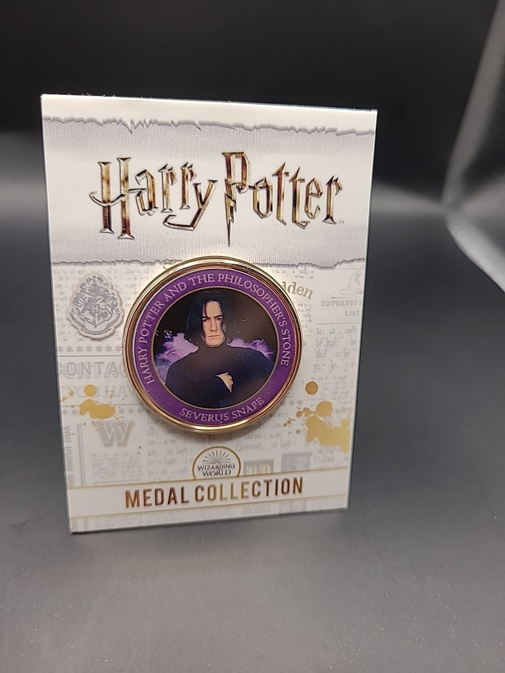 RARE HARRY POTTER MEDAL COIN IN CARD PHILOSOPHERS STONE SEVERUS SNAPE