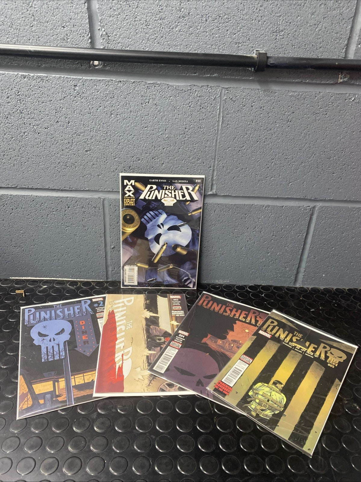 THE PUNISHER BUNDLE, Assorted Comics