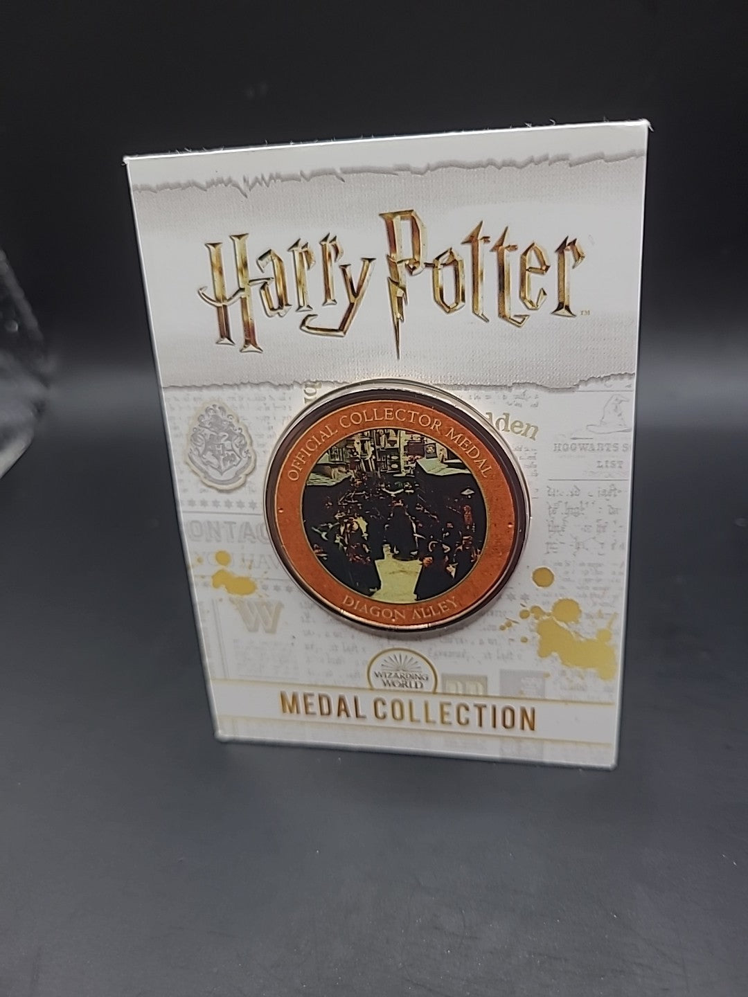 Harry Potter Official Medal Collection - ORANGE - DIAGON ALLEY