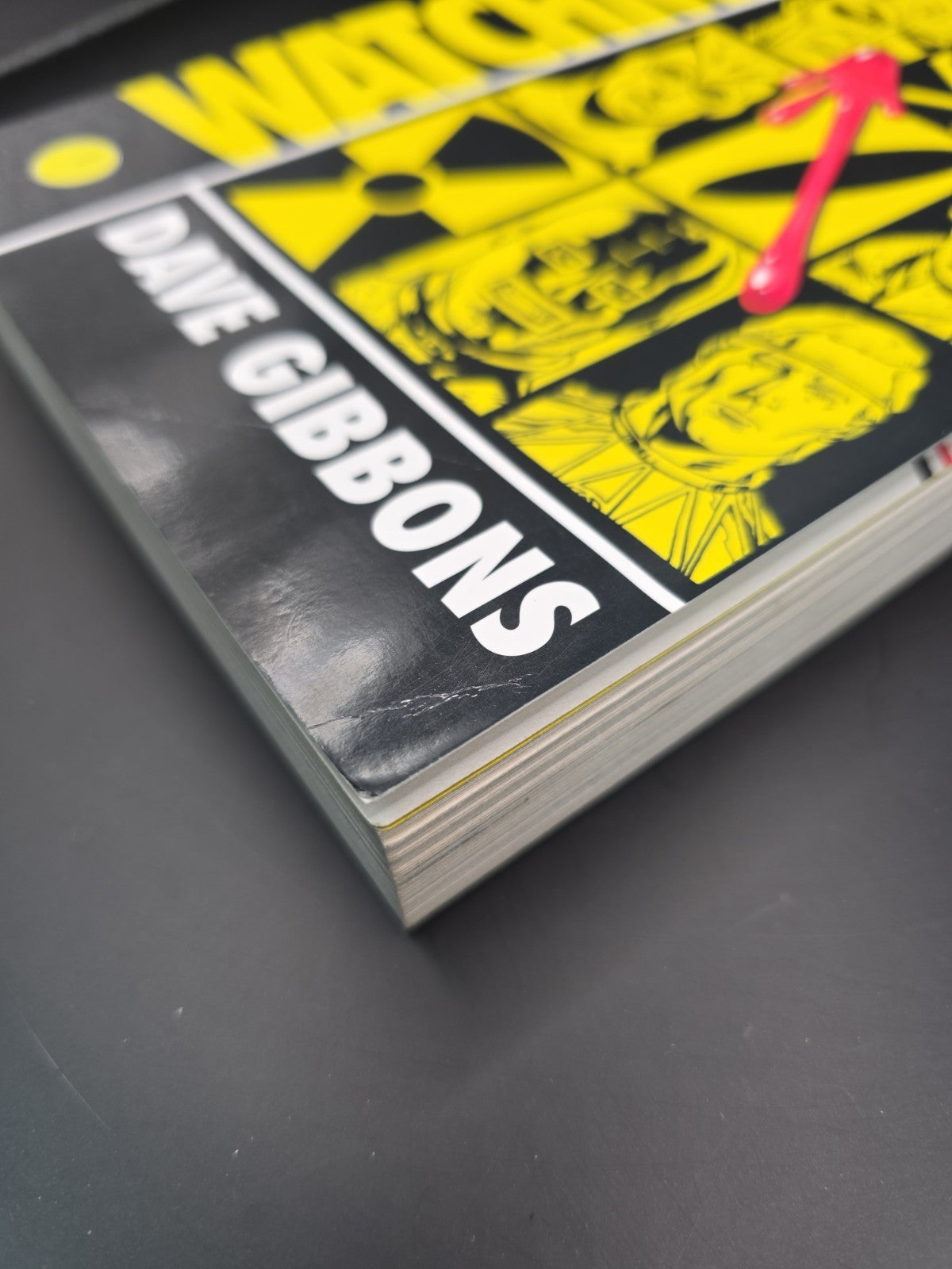 Watchmen: The Deluxe Edition by Alan Moore, Dave Gibbons - 9781401238964