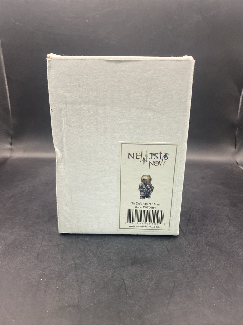 Silver knight Sir Defendalot figurine Ornament 11cm