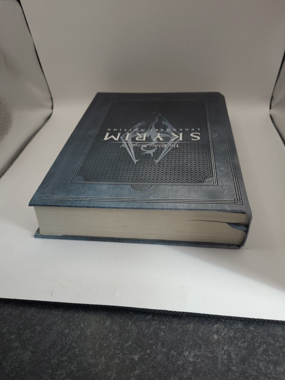 The Elder Scrolls V Skyrim Legendary Edition Game Guide Book Hardback
