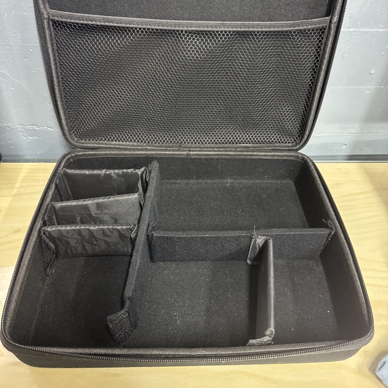 Pokemon Gengar card carry case