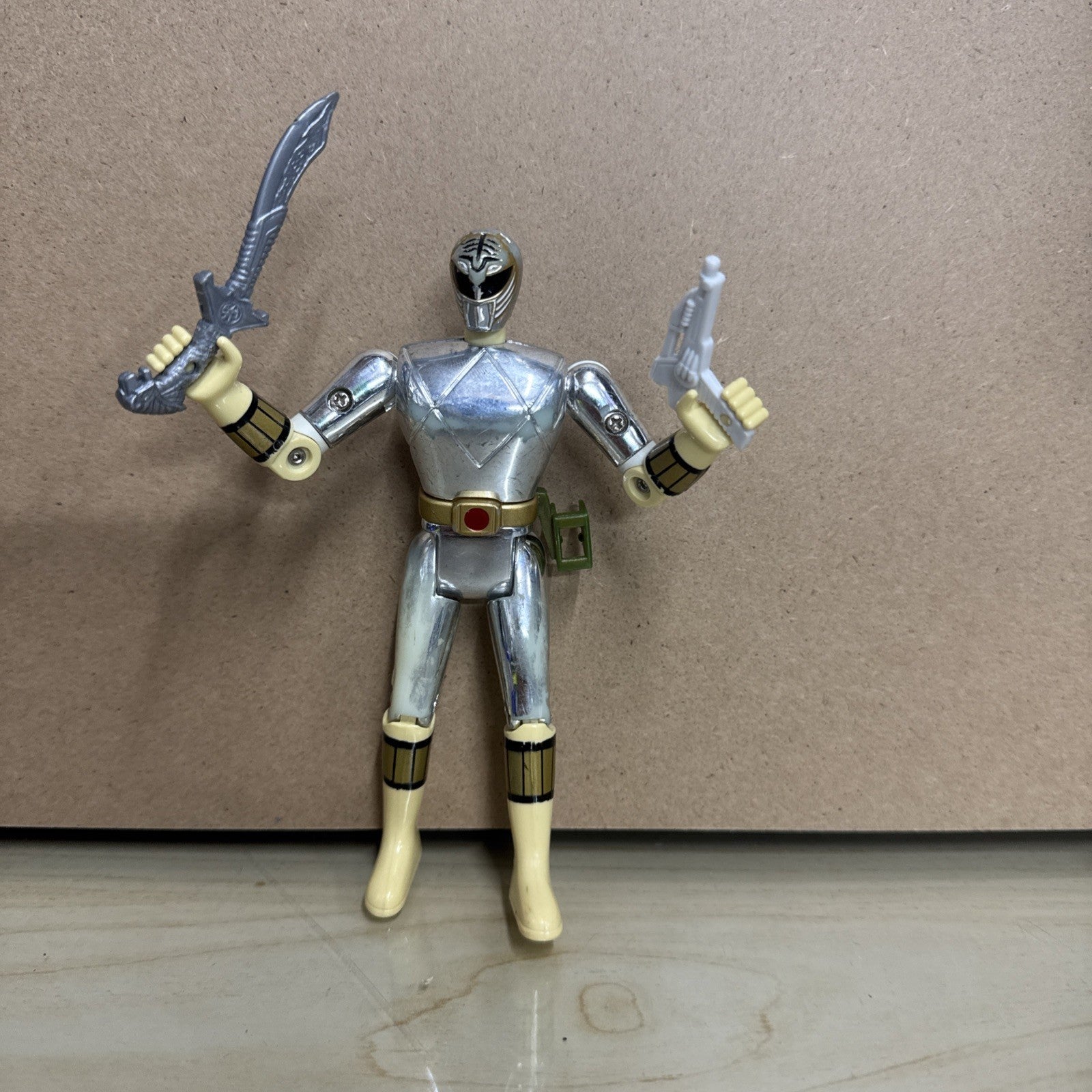1995 Bandai Power Rangers Metallic Chrome White Ranger 5.5" Movie Action Figure