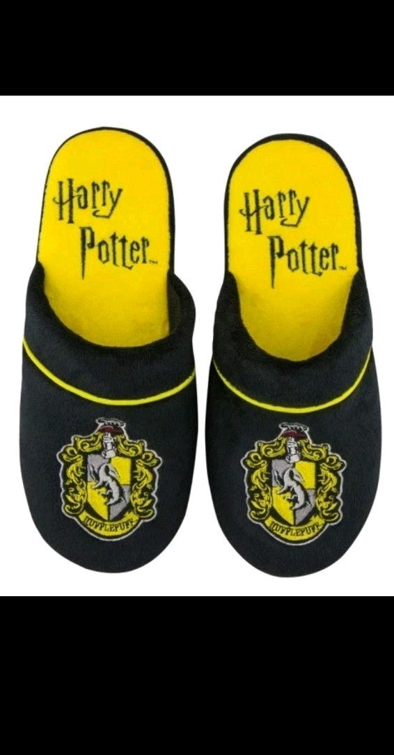 Harry Potter Slippers Hufflepuff M/L - 25-28cm - Brand New