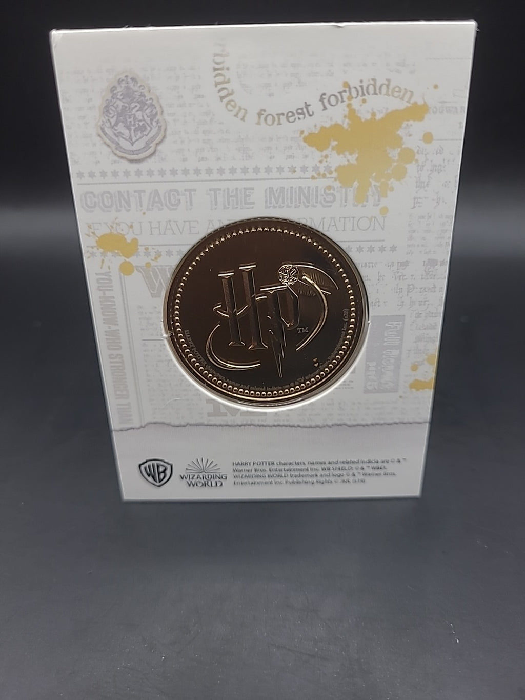Harry Potter Official Collector Medal Quidditch Pitch