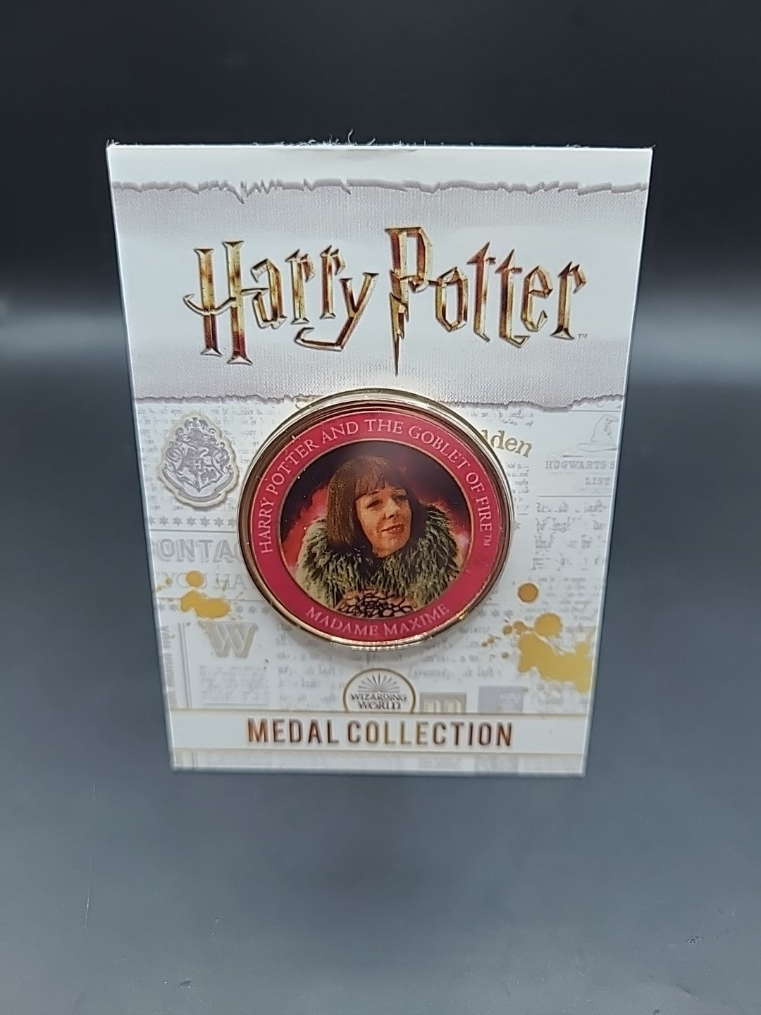 RARE HARRY POTTER MEDAL COIN GOBLET OF FIRE MADAME MAXIME FRANCES DE LA TOUR