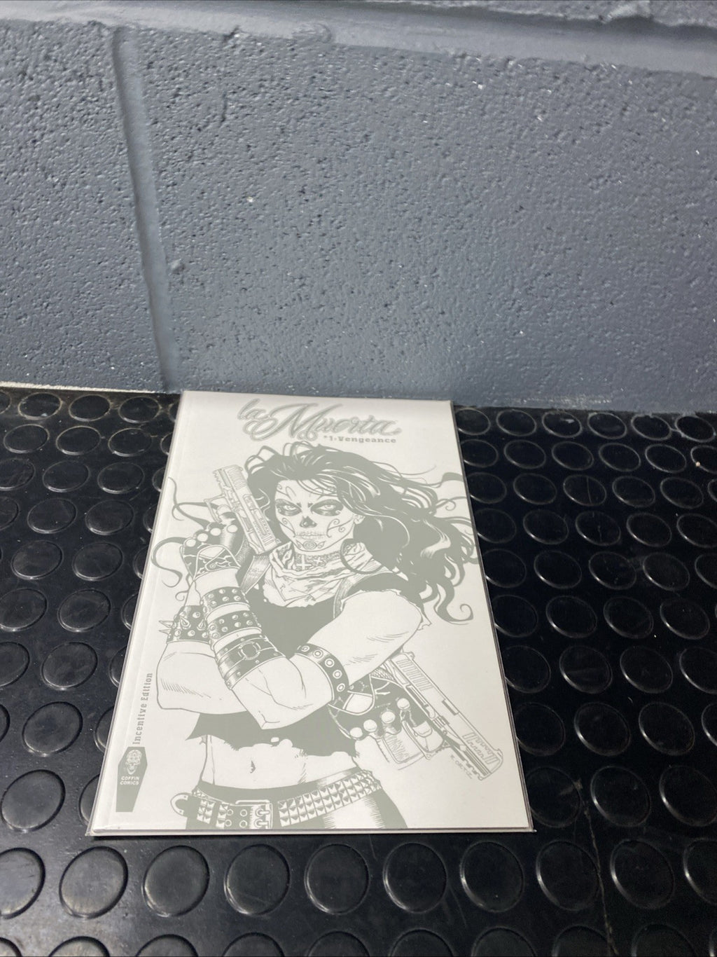 LA MUERTA VENGEANCE #1 (Coffin Comics 2017) -- Incentive Edition Variant