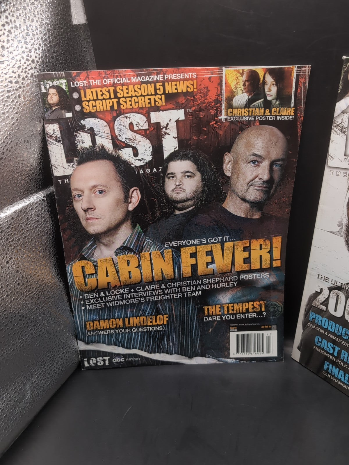 Lost Official Magazine #17 & #18 Cabin Fever & 2008 Yearbook