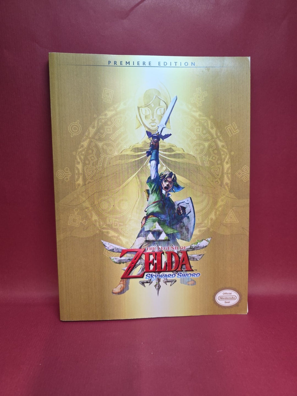 The Legend Of Zelda Skyward Sword Official Game Guide Premiere Edition + Poster.