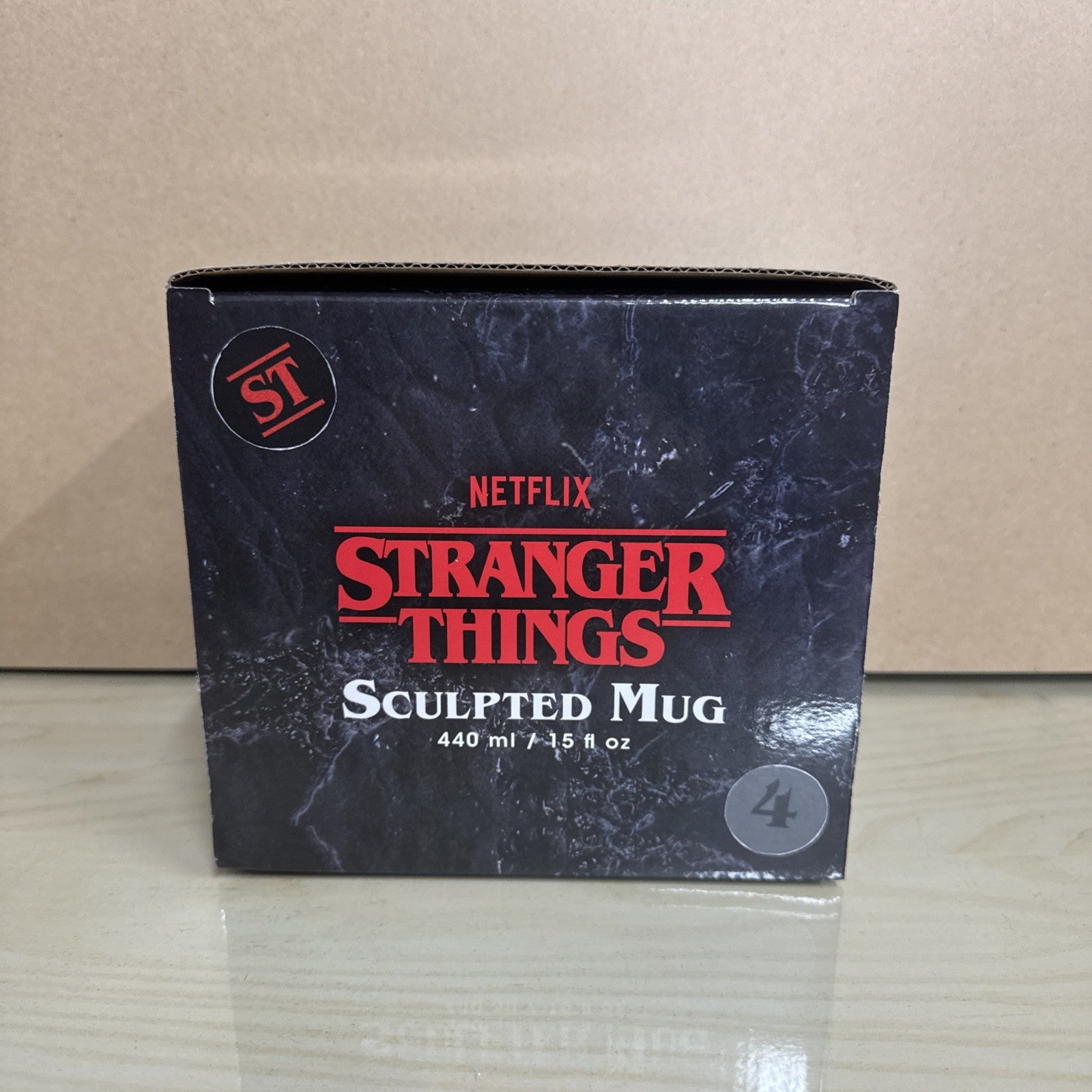 Official Stranger Things Roll Your Fate D12 Dice Sculpted Mug 440 ML