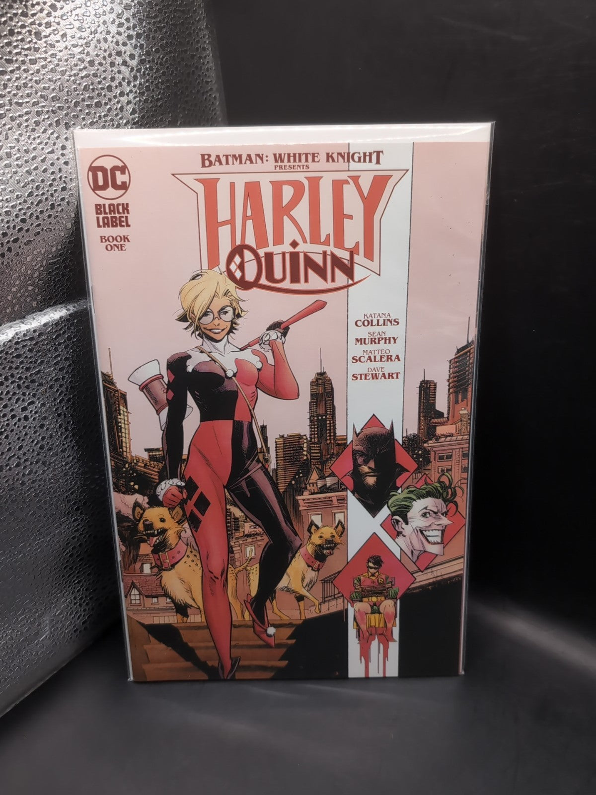 Dc Black Label Batman White Knight Presents Harley Quinn Book One