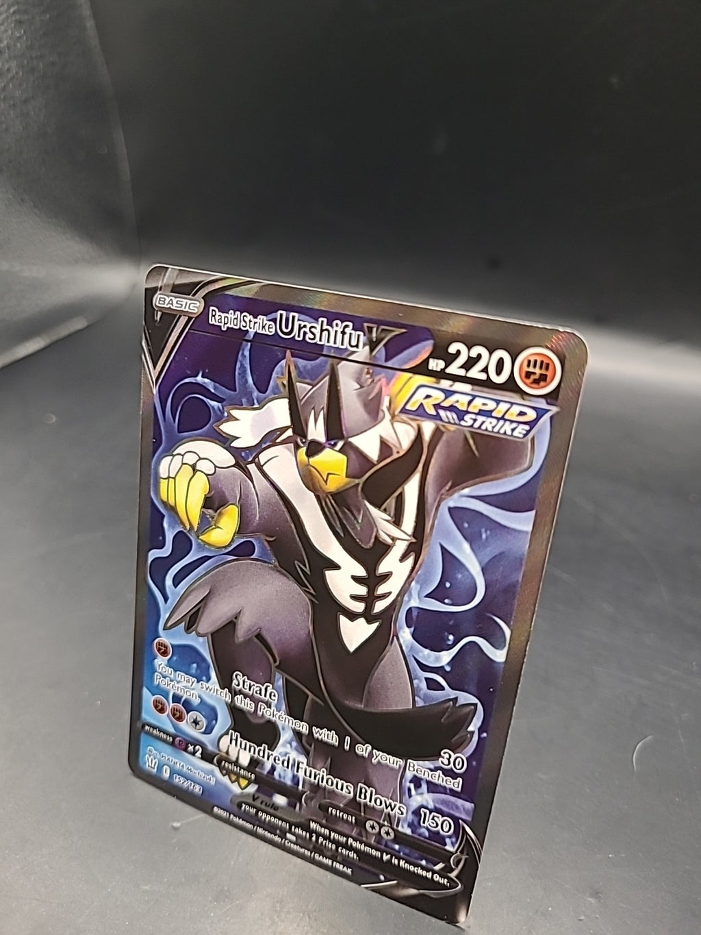 Pokemon Card Rapid Strike Urshifu V 152/163 Holo Battle Styles