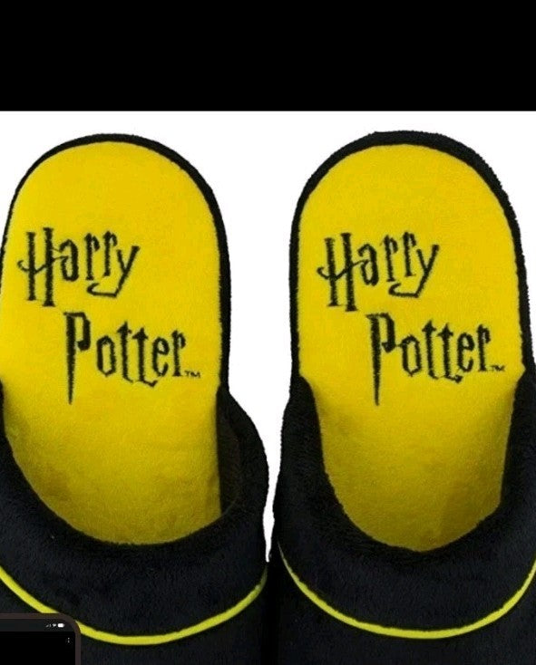 Harry Potter Slippers Hufflepuff S/M - 22-25cm - Brand New