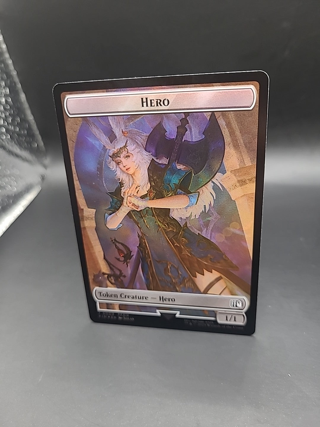 Hero (0009) // Treasure (0023) Double-Sided Token (Foil) NM Final Fantasy