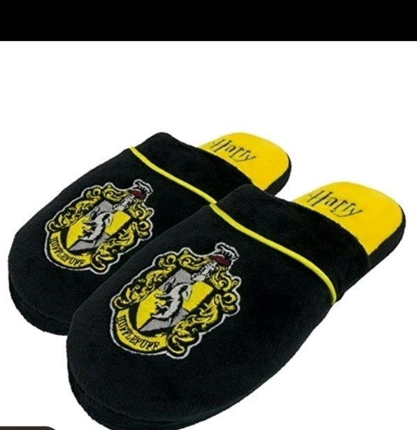 Harry Potter Slippers Hufflepuff M/L - 25-28cm - Brand New