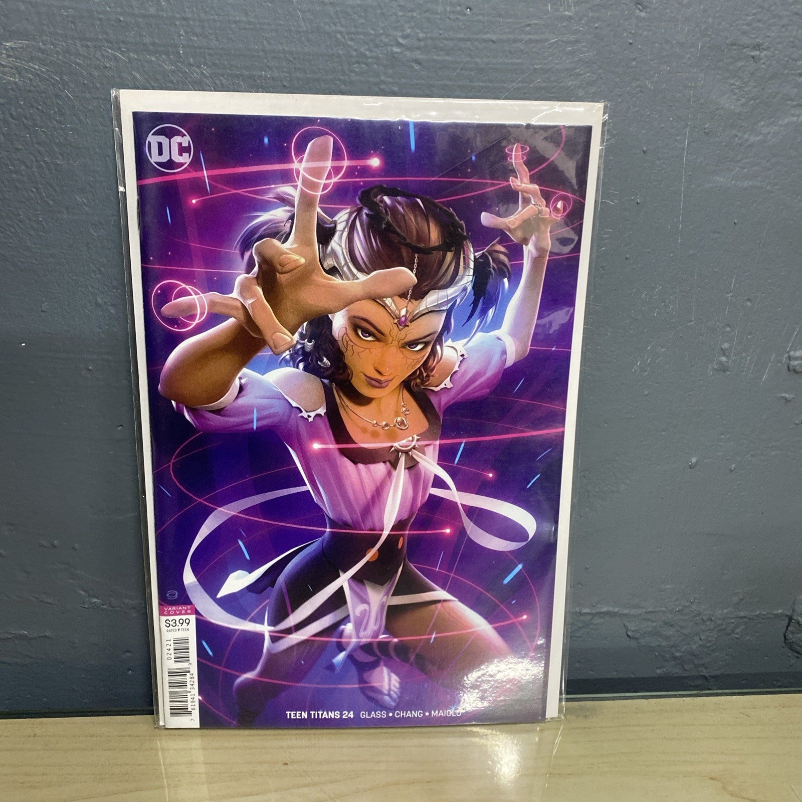 Teen Titans #24 - Variant Cover