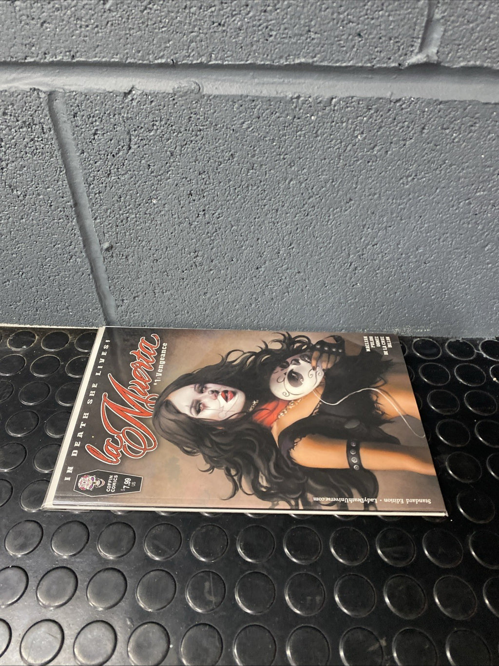 LA MUERTA #1 VENGEANCE STANDARD EDITION 2017