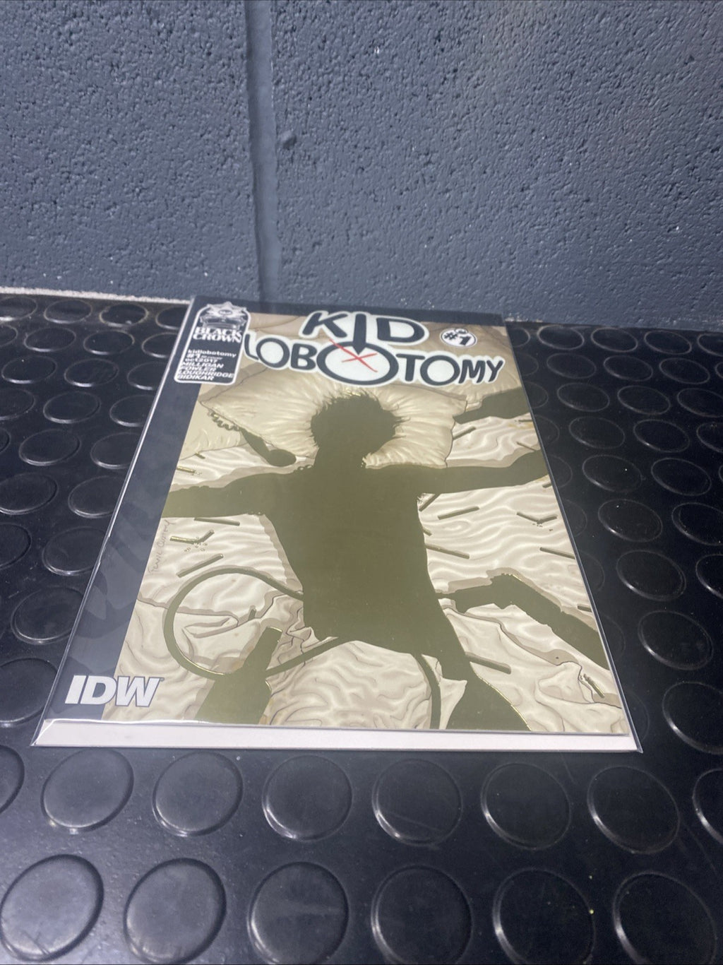 KID LOBOTOMY #1 | IDW  | Oct 2017 | Vol 1 | Frank Quitely 1:10 Gold Foil Variant