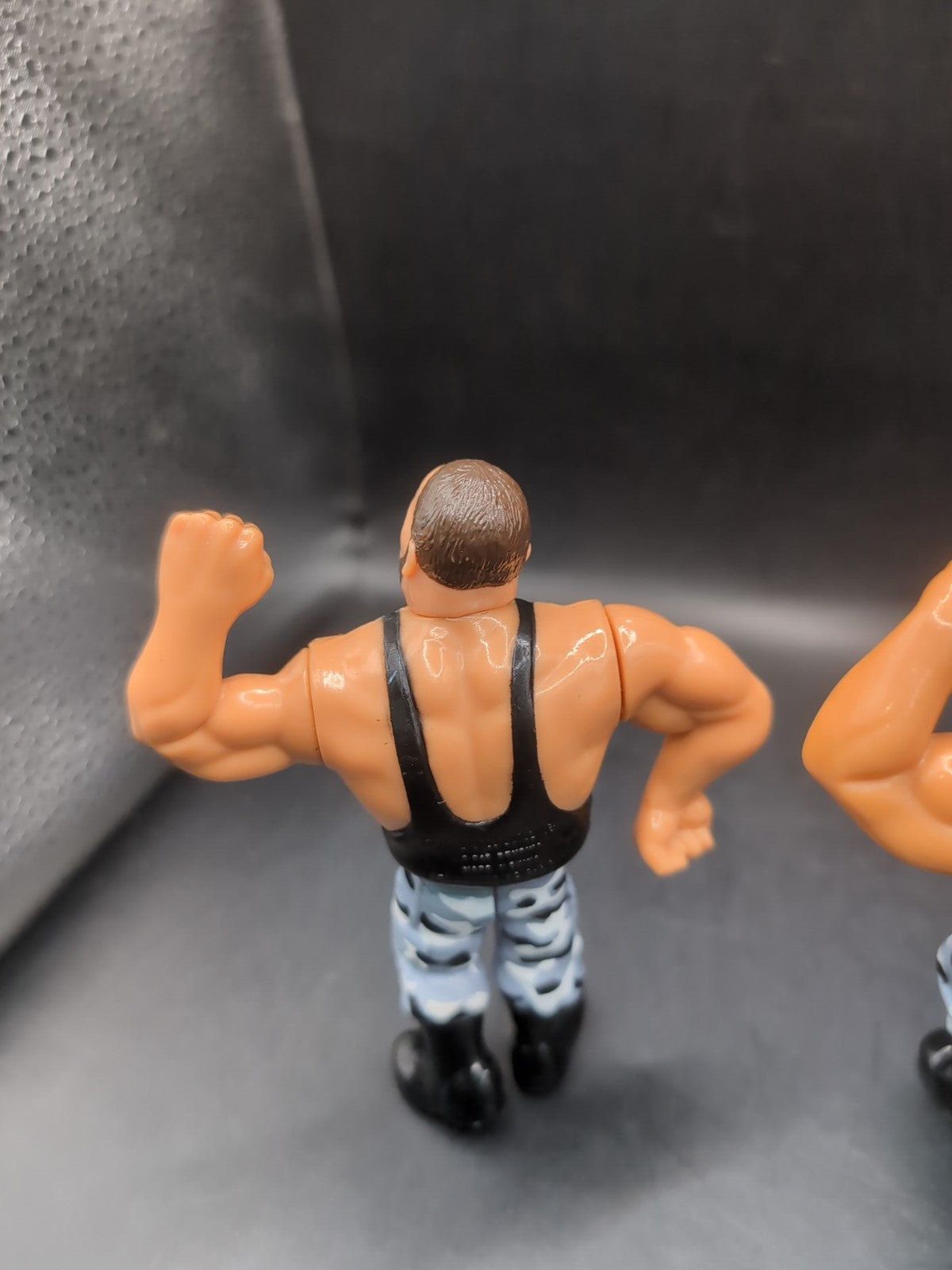 3 X WWF Hasbro Wrestling Figures The Bushwhackers & Tatanka
