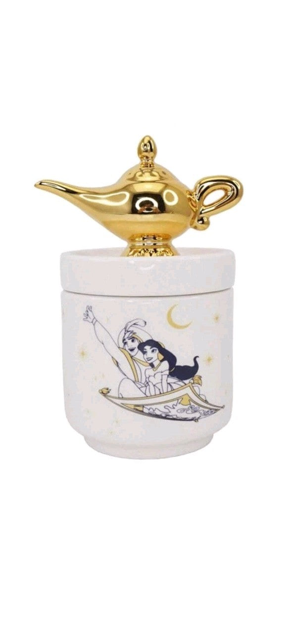 Officially Licensed Half Moon Bay Disney Aladdin Collectors Box with Lamp