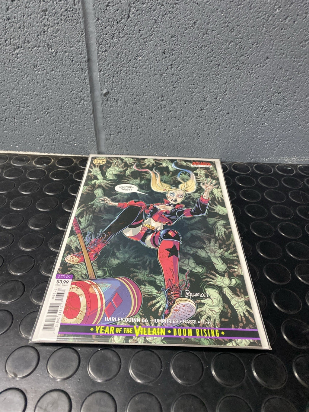 New Unread Harley Quinn #66 DC Comics 2019 Deceased Variant Cover Excellent Cond