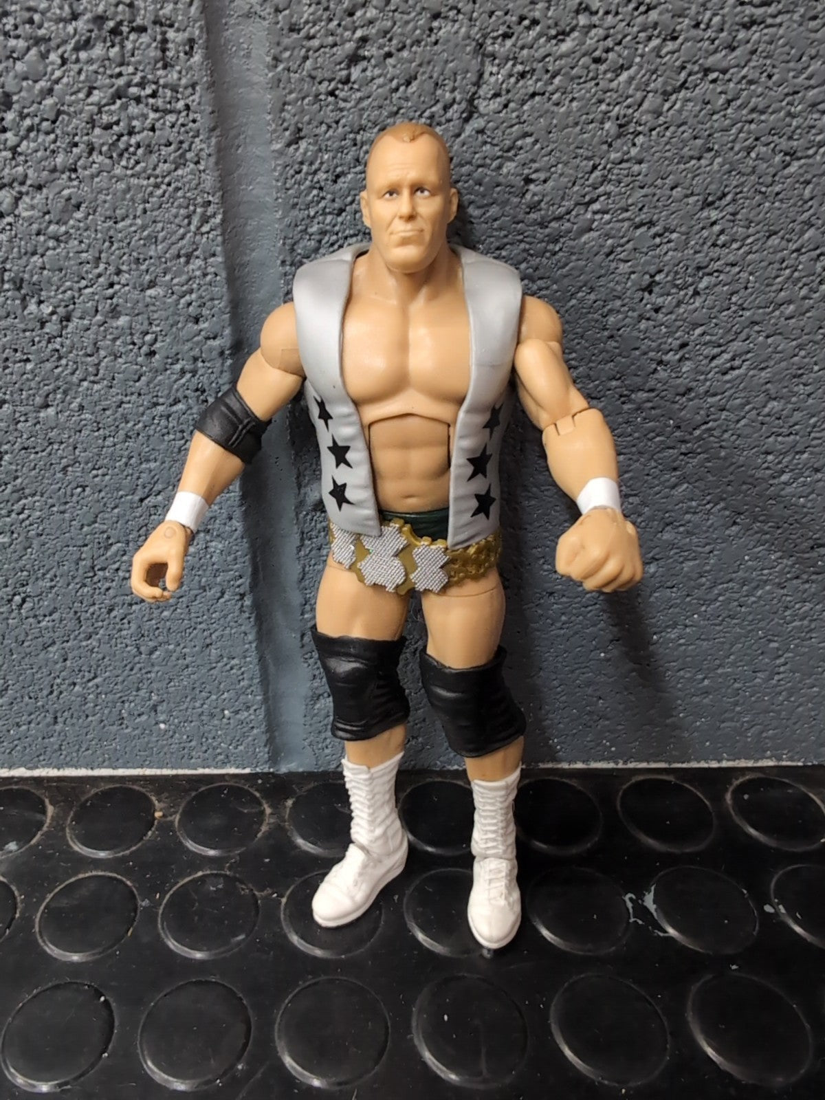 Mattel WWE Monday Night Wars - The Ringmaster Wrestling Figure