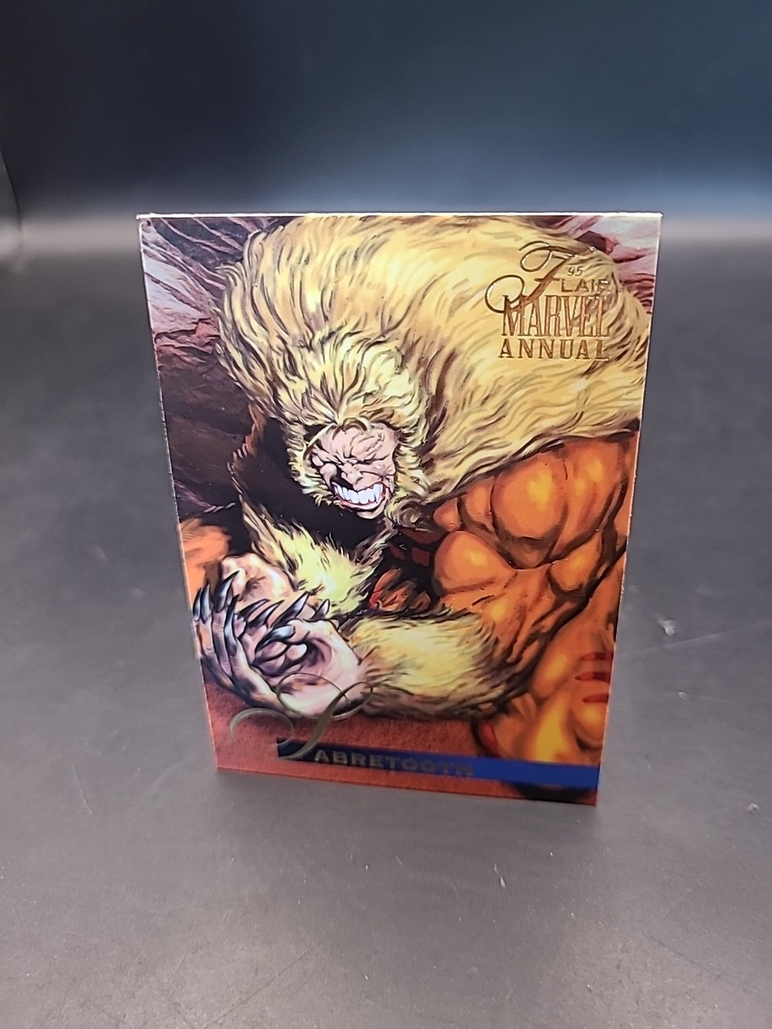 95 Flair Marvel Annual - Sabretooth #10