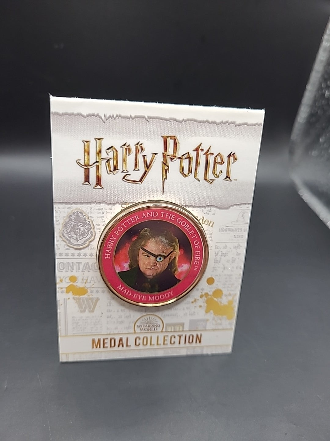 RARE HARRY POTTER MEDAL COIN IN CARD THE GOBLET OF FIRE MAD EYE MOODY