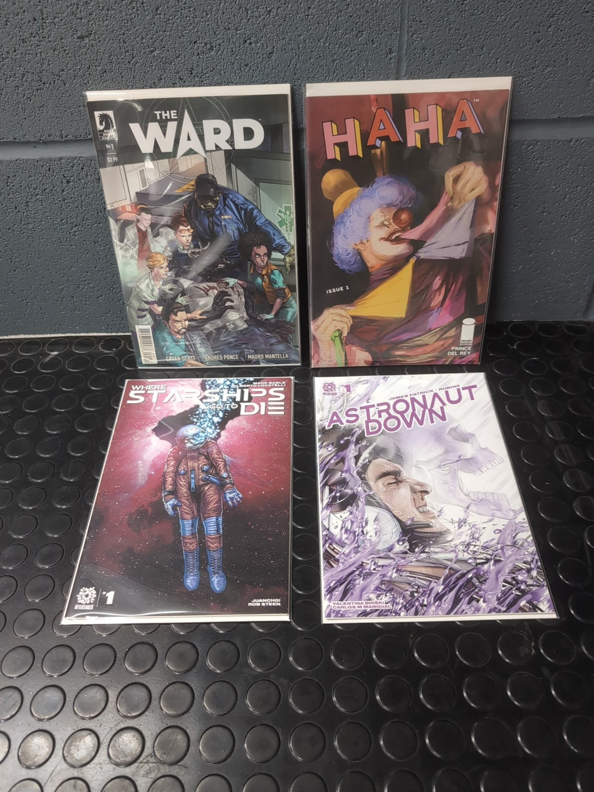 4 X Indie Comic Bundle #1's