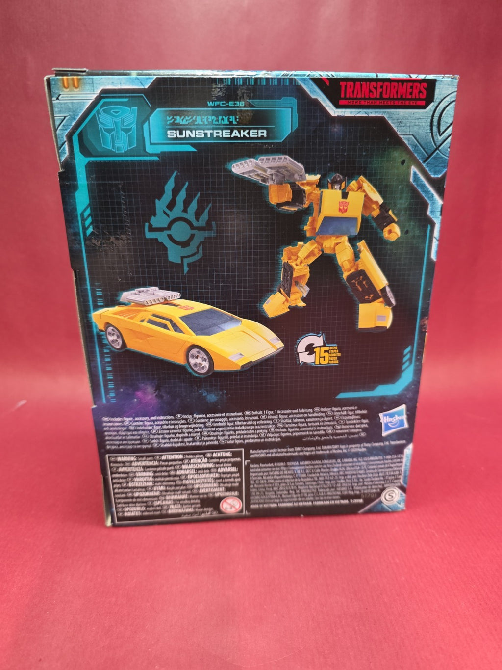 Hasbro Generations Transformers War for Cybertron: Earthrise - Sunstreaker 5.5"