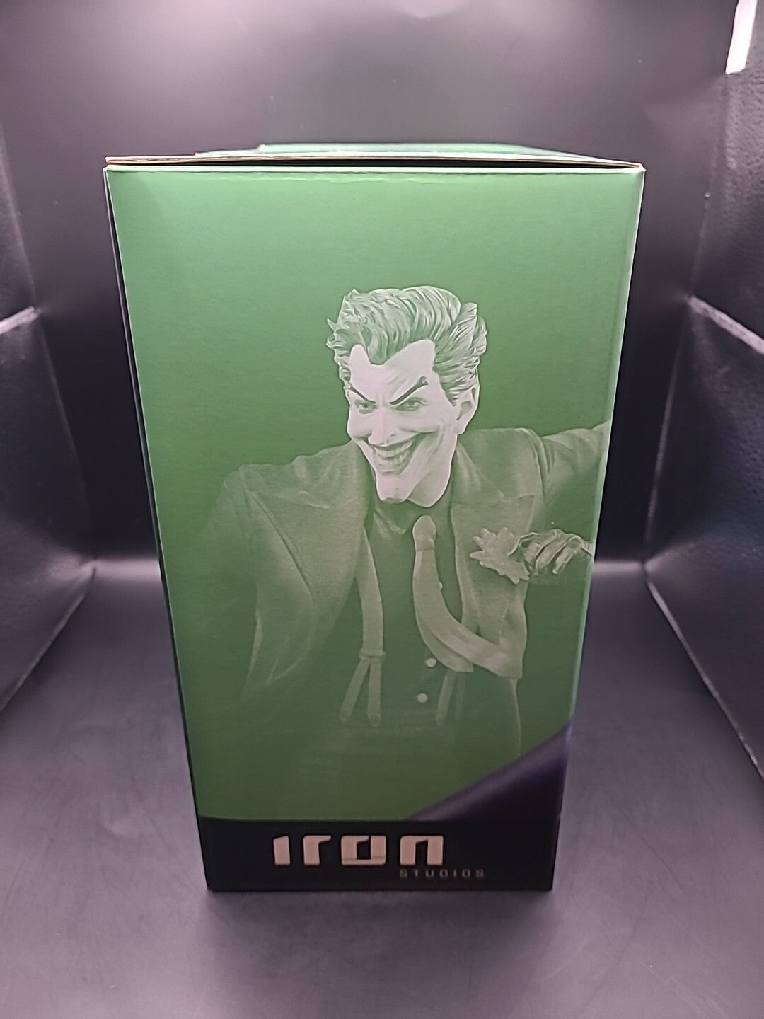 DC The Joker Iron Studios 1/10th Deluxe Statue - New & Sealed