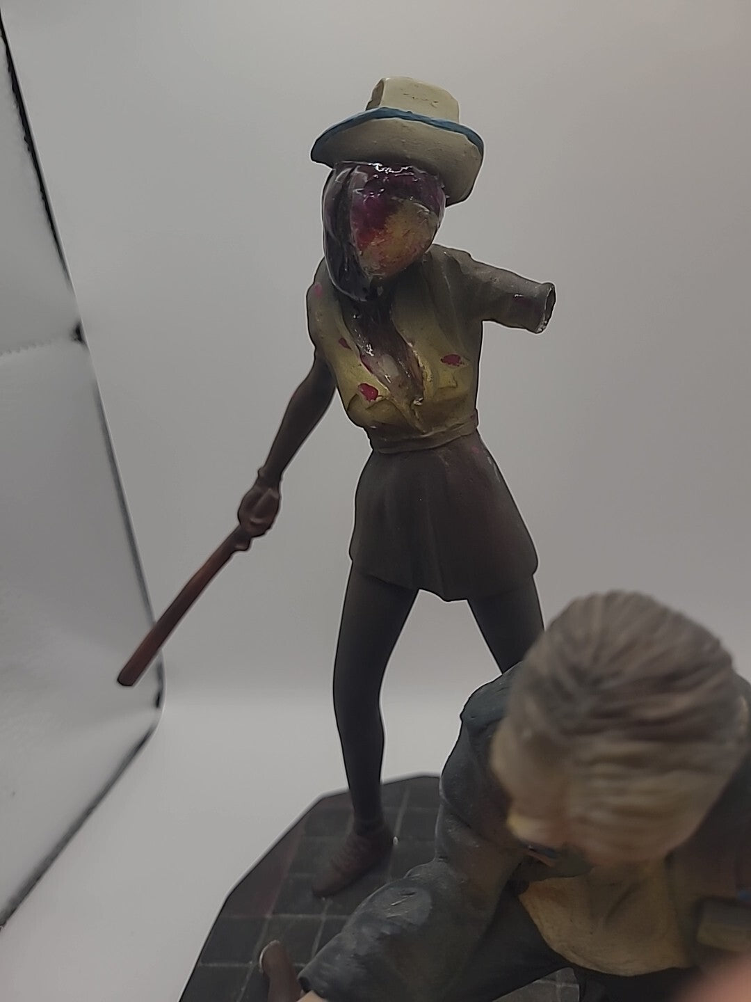 Silent Hill 2 James And Nurse Limited Edition Statue 2001 OXMOX KONAMI - VERY...