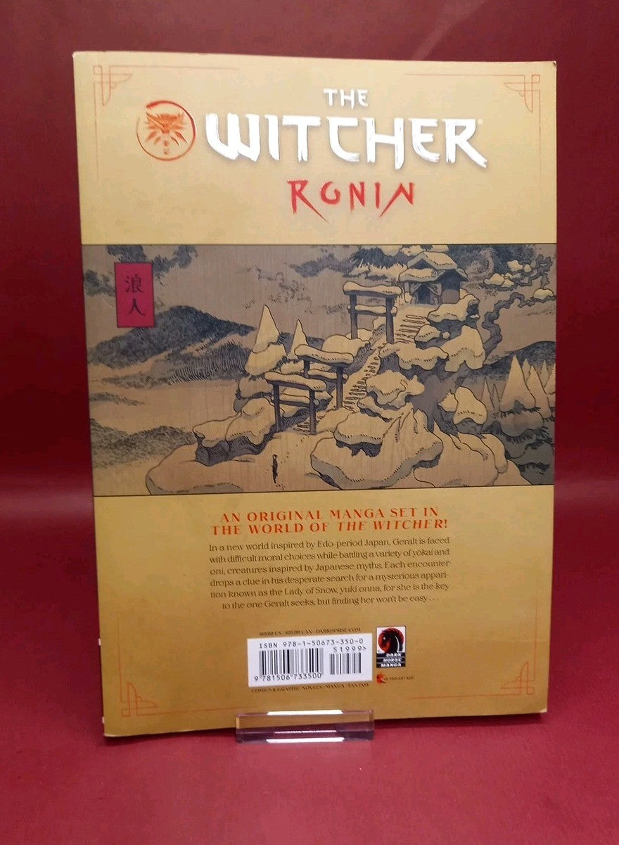 WITCHER RONIN GRAPHIC NOVEL (120 Pages) Paperback by Dark Horse Comics