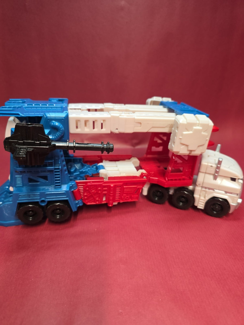 Transformers Generation Combiner Wars Leader Class Ultra Magnus READ DESCRIPTION