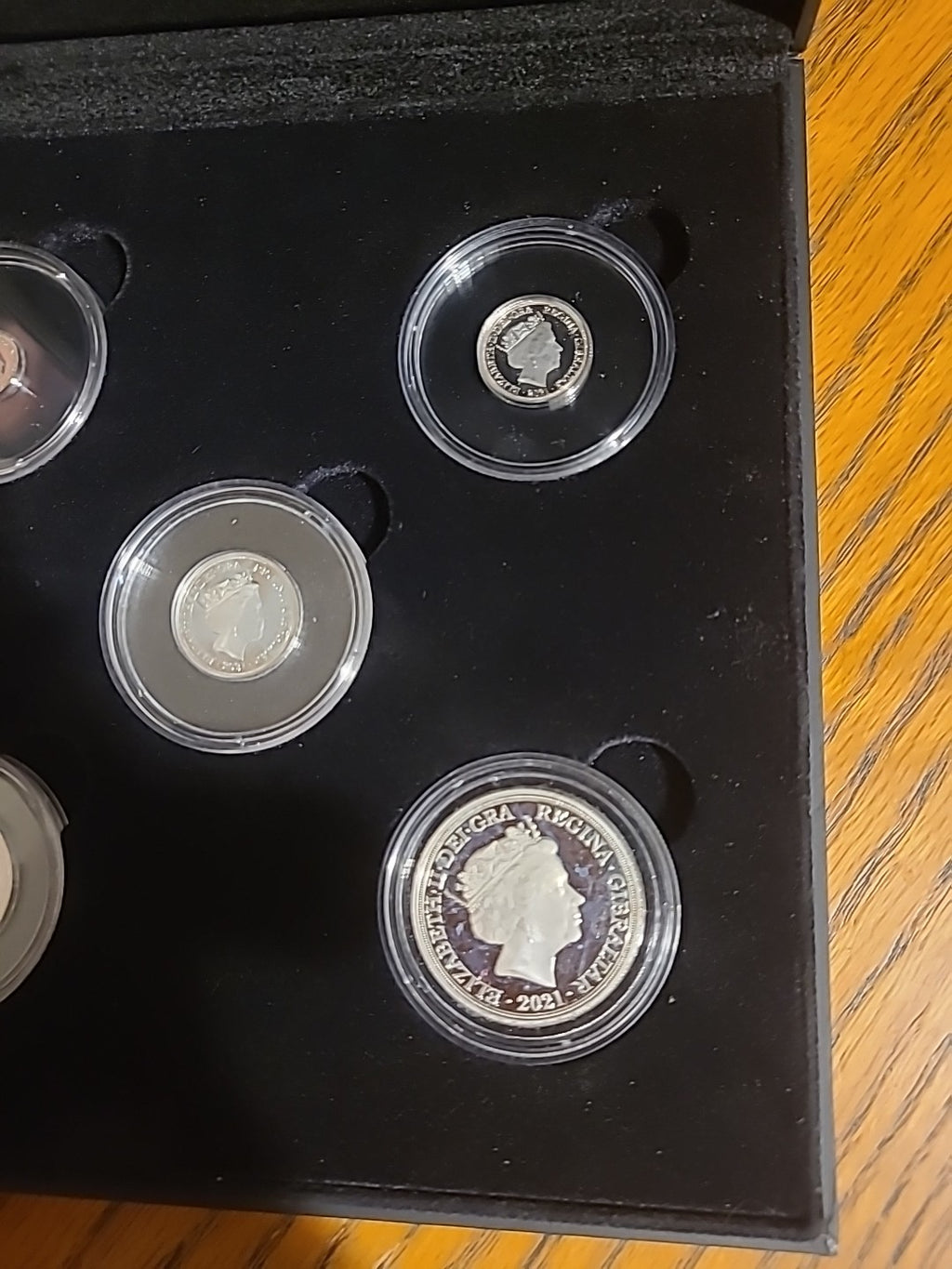 Silver 5 Coin Sovereign Set - Strength And Stay - 7 Decades Of Devotion