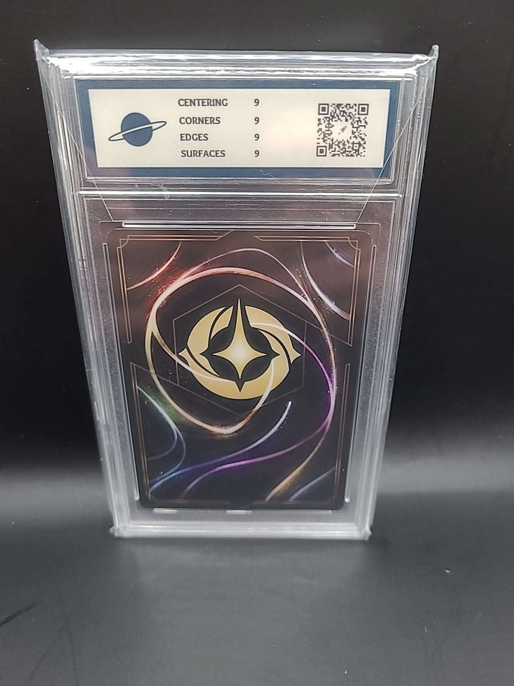 144/204 THE QUEEN FAIREST RKT GRADED 9 SUPER RARE DISNEY LORCANA CARD