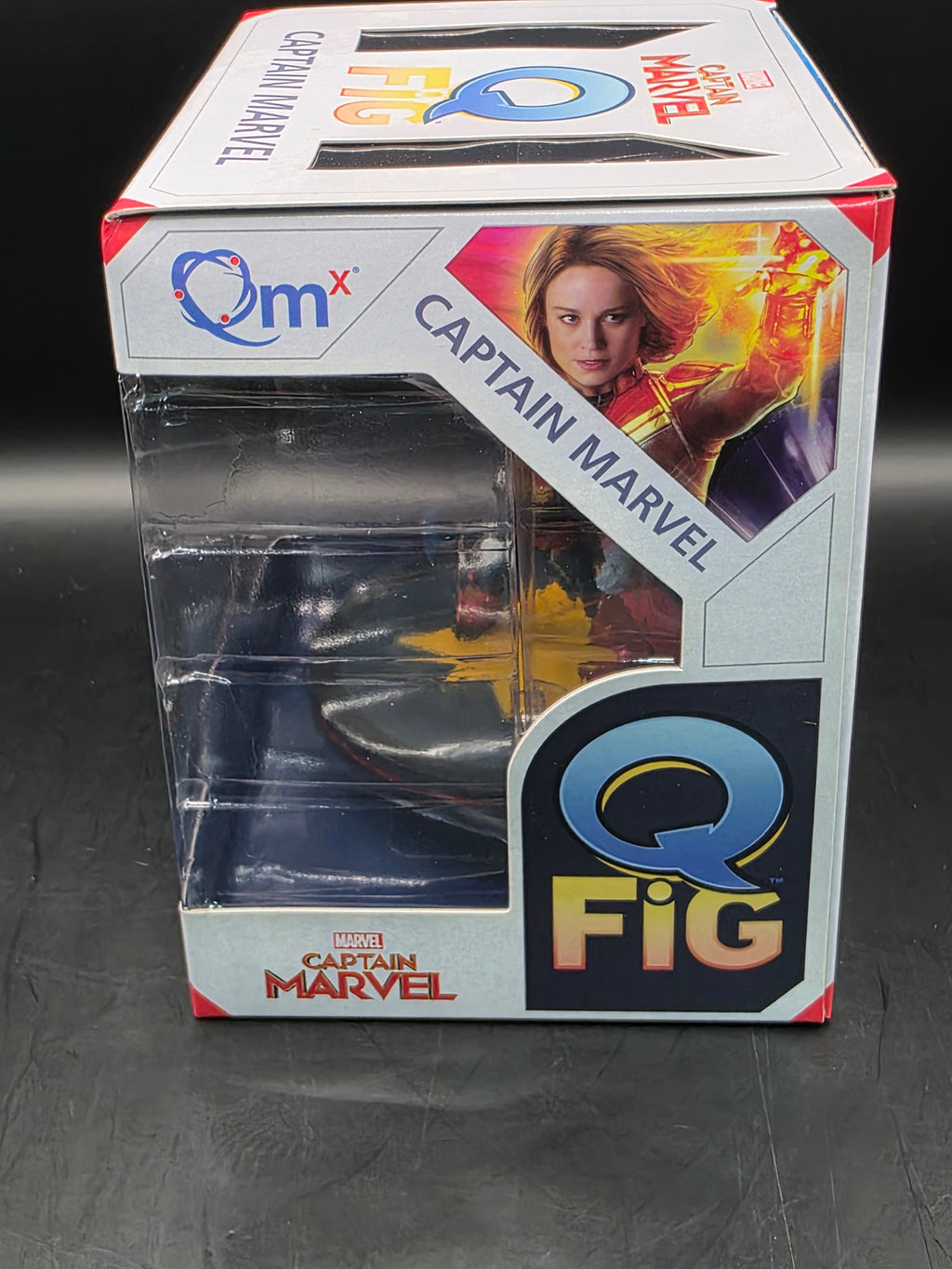 Captain MARVEL Q-Fig Vinyl by Quantum Mechanix Collector Figure NEW IN BOX