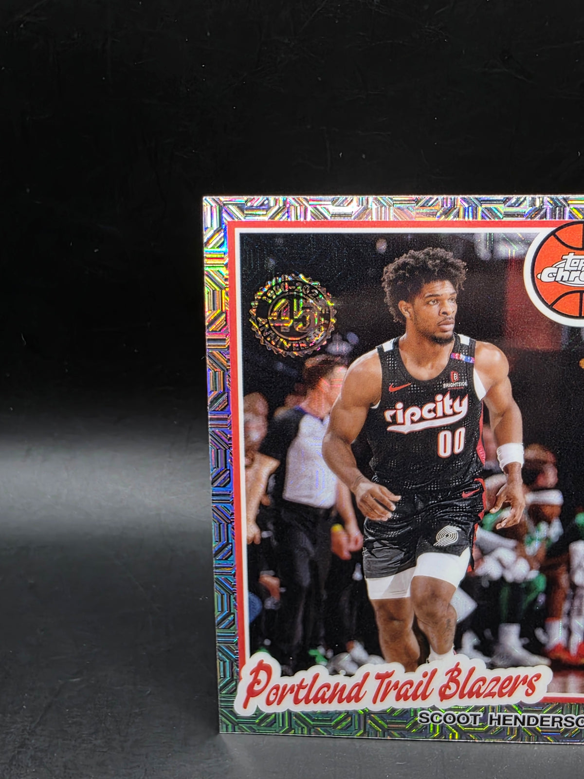 SCOOT HENDERSON 'SILVER PACK MOJO' (PORTLAND, TOPPS BASKETBALL 2025-26)M/NM