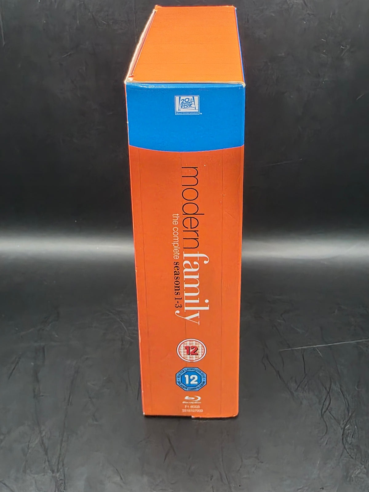 Modern Family The Complete Seasons 1-3 Blu Ray DVD Box Set Philip Humphrey