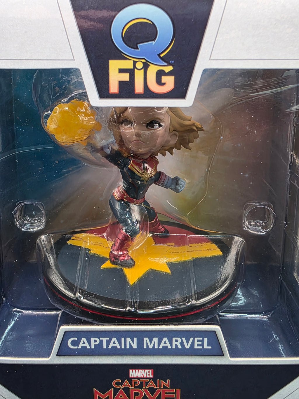 Captain MARVEL Q-Fig Vinyl by Quantum Mechanix Collector Figure NEW IN BOX