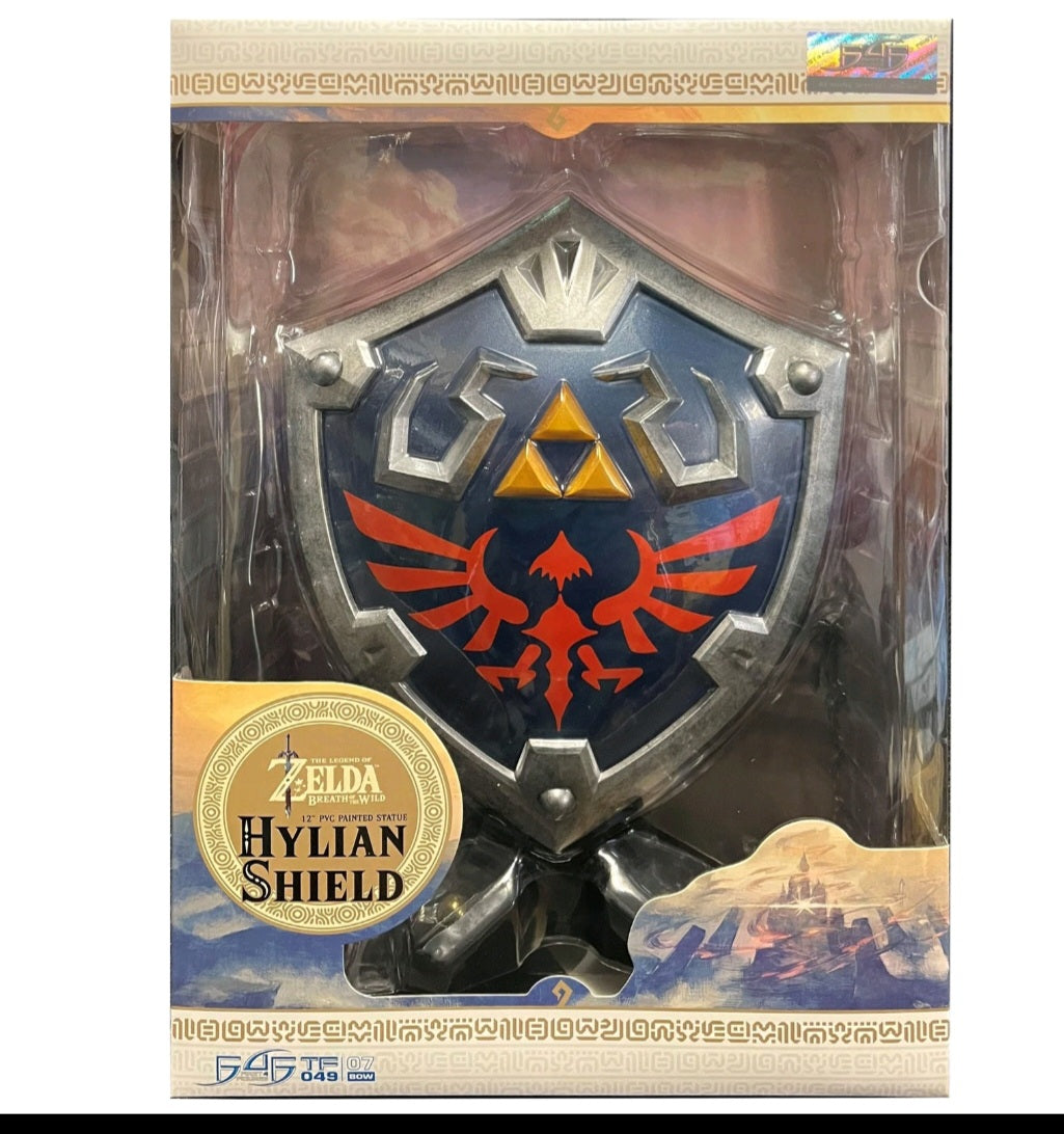 Legend Of Zelda Hylian Shield Collectors Piece NEW OFFICIAL EXCLUSIVE EDITION