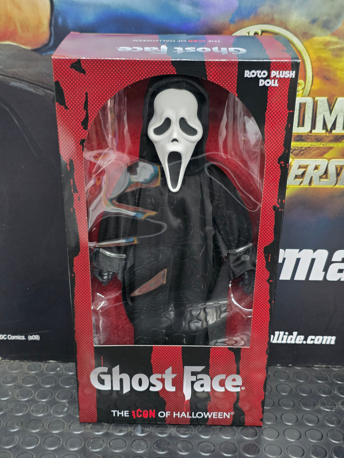 Mezco Scream Ghost Face 18' Roto Plush Doll