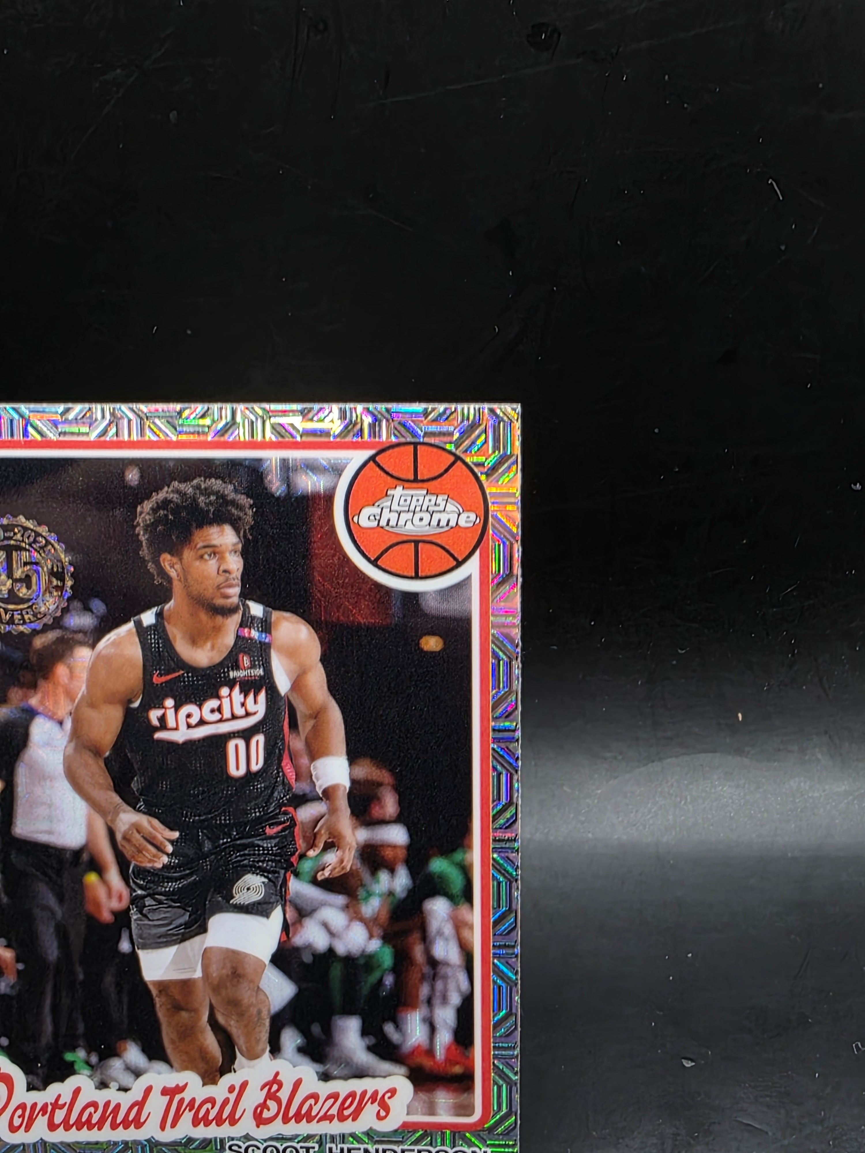 SCOOT HENDERSON 'SILVER PACK MOJO' (PORTLAND, TOPPS BASKETBALL 2025-26)M/NM