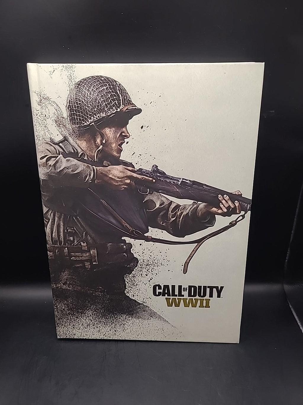 Call Of Duty WWII (2) Official Collector's Strategy Guide Hardback