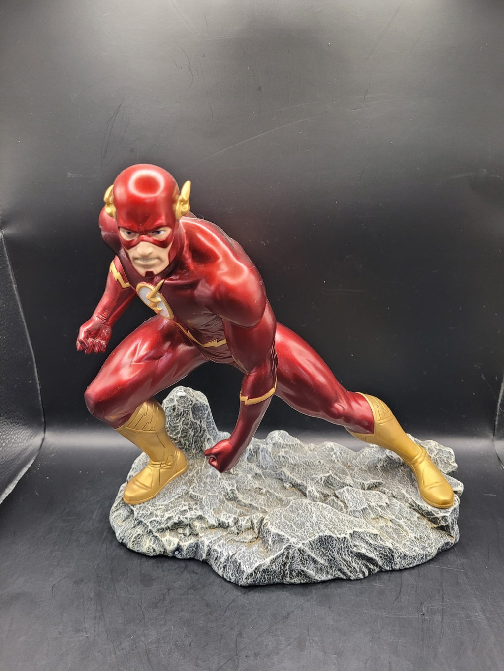 Ikon Collectables The Flash: The New 52 - The Flash 1/6th Scale Metallic Statue