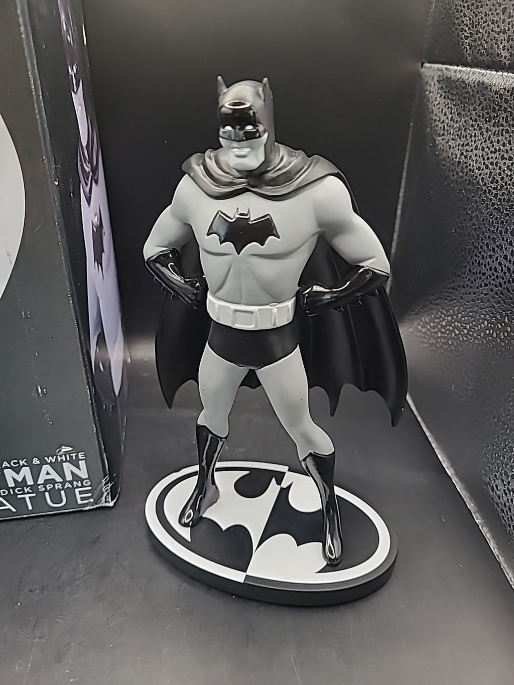 Batman Black & White Statue By Dick Sprang Limited Edition