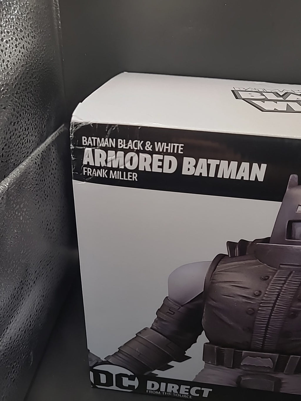 DC Direct Armored Batman Black & White Statue By Frank Miller